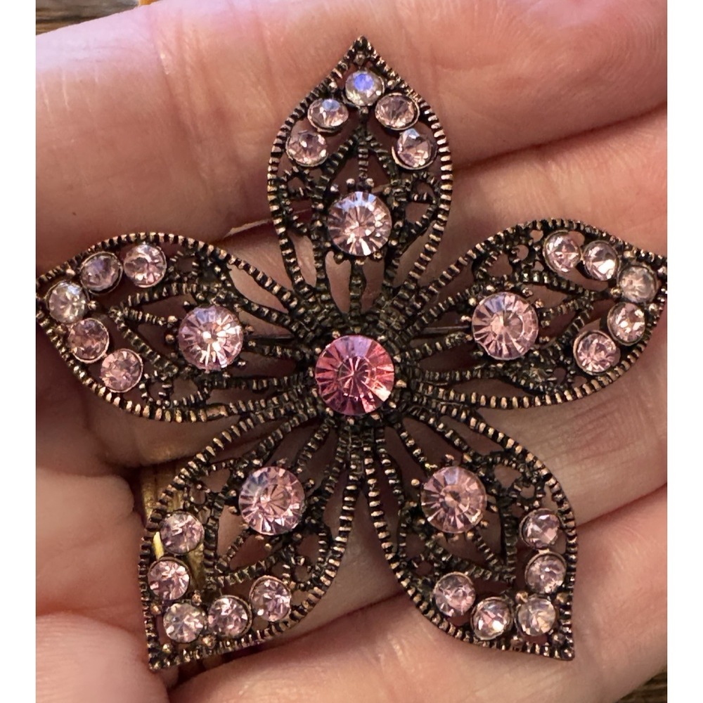 Vintage Style Pink Rhinestone Filigree Flower Brooch Antique Bronze Tone‎ 2in - Picture 4 of 6